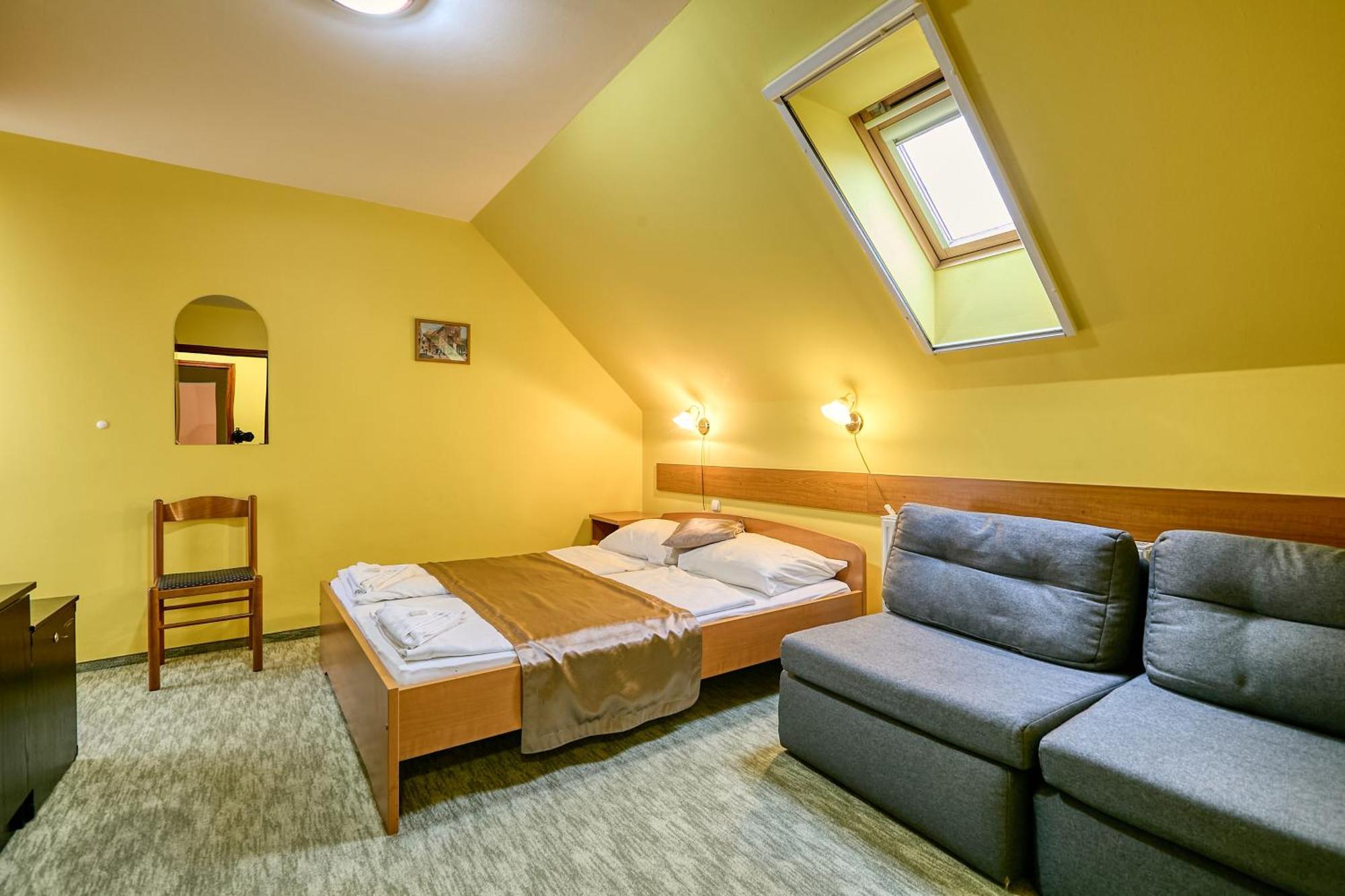 Pihenokereszt Panzio Bed & Breakfast Sopron Exterior photo